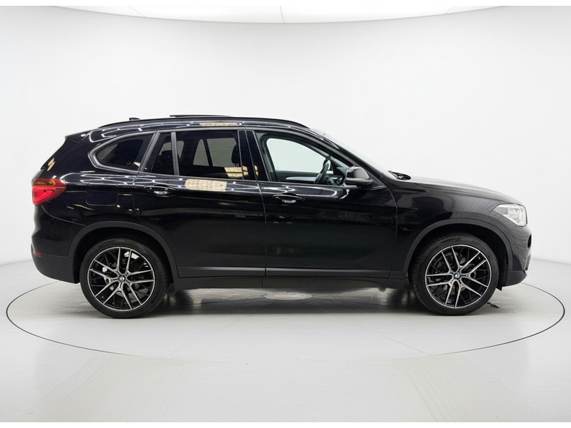 48060678-4.jpg