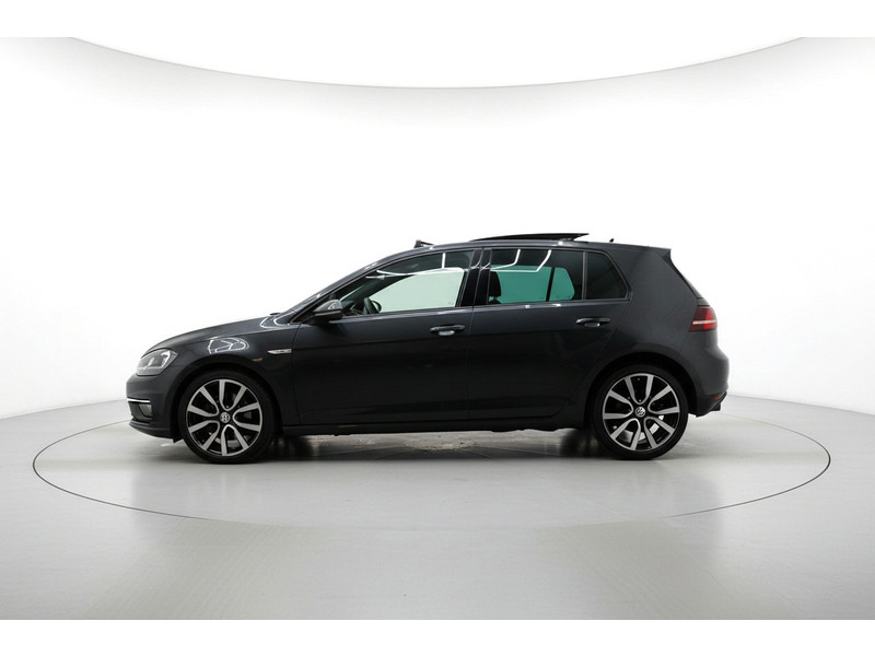 56138264-4.jpg